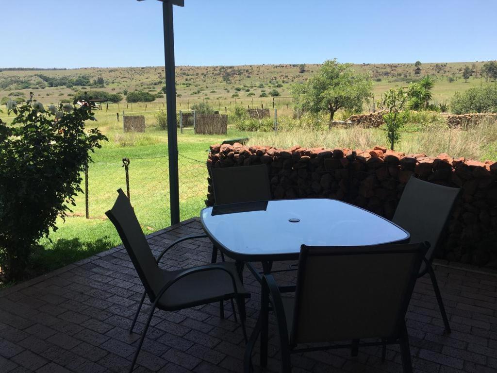 Sanctuary Life Guest Farm Hotel Magaliesburg Bagian luar foto
