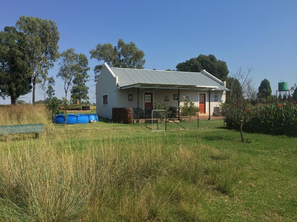 Sanctuary Life Guest Farm Hotel Magaliesburg Bagian luar foto