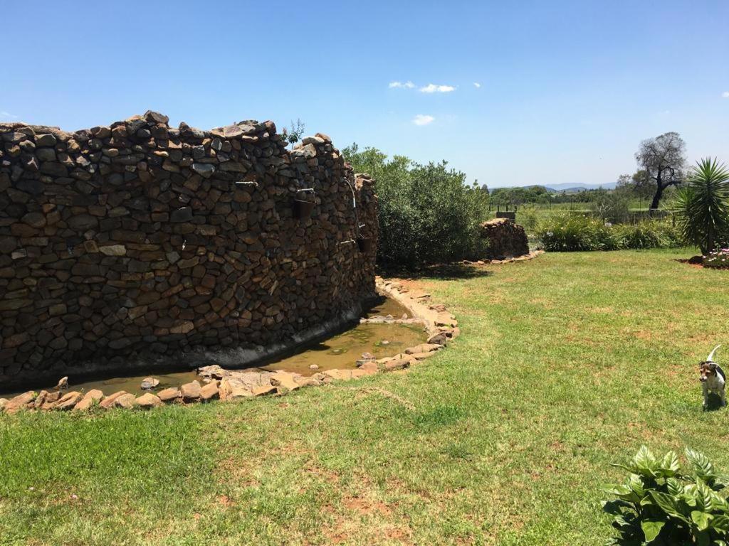 Sanctuary Life Guest Farm Hotel Magaliesburg Bagian luar foto