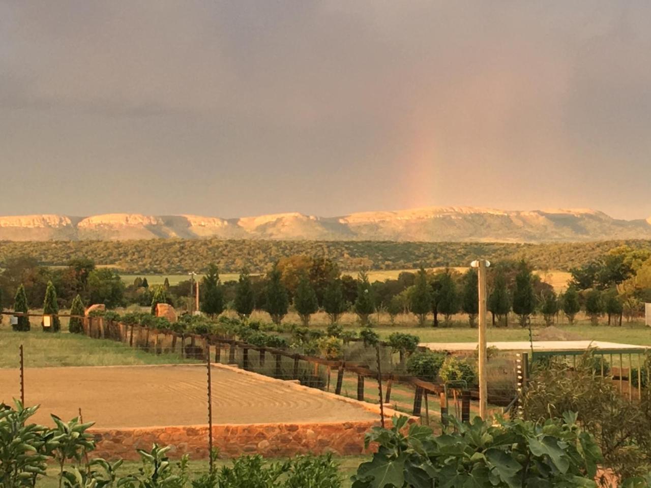 Sanctuary Life Guest Farm Hotel Magaliesburg Bagian luar foto